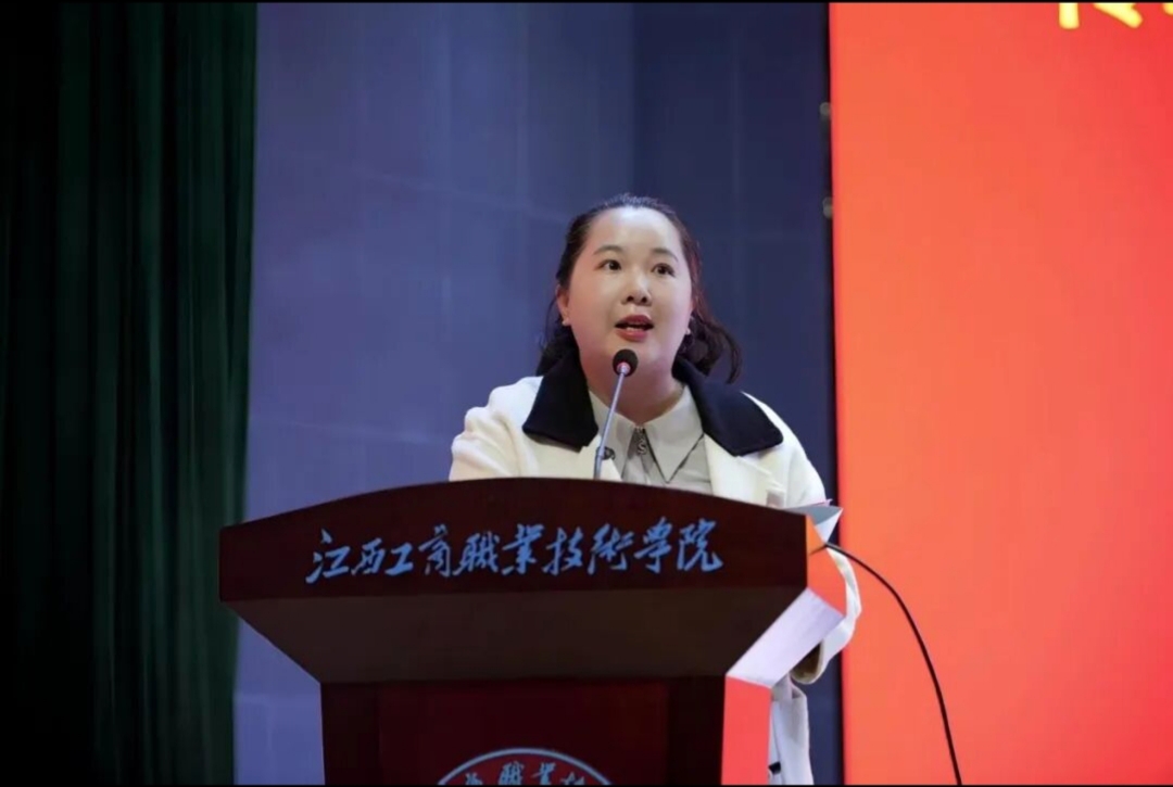 正在上传...